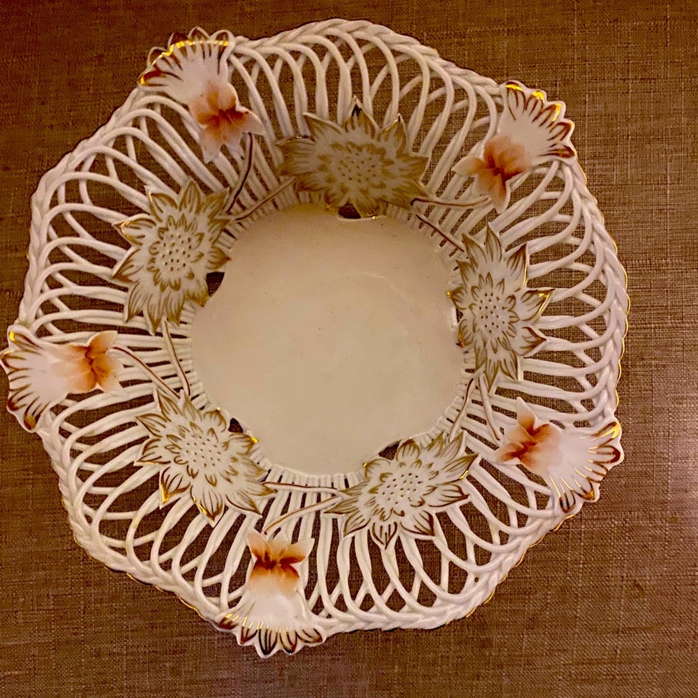Iris Romania Hand-Painted Reticulated Porcelain Floral w/ Gold Trim Bowl, Signed